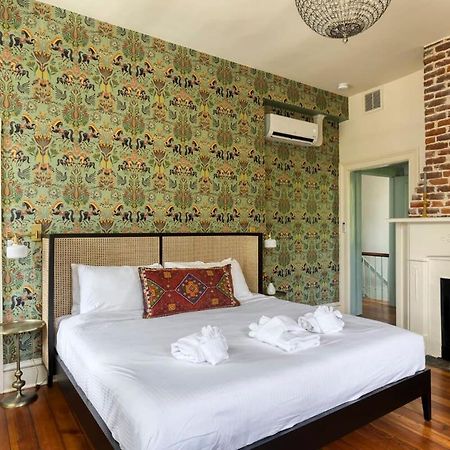 The Ashley Veranda King Suite With Breakfast Чарлстън Екстериор снимка