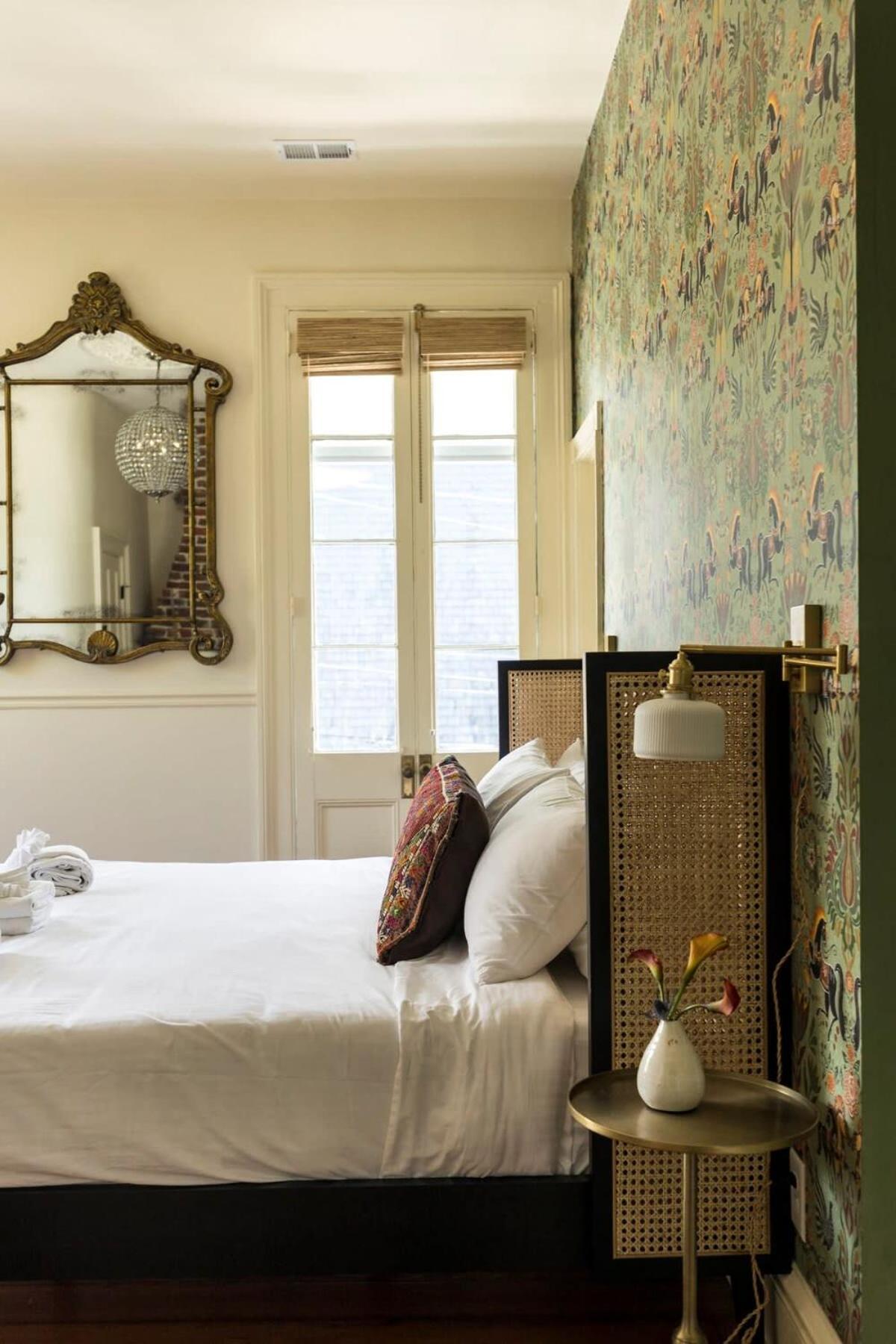 The Ashley Veranda King Suite With Breakfast Чарлстън Екстериор снимка